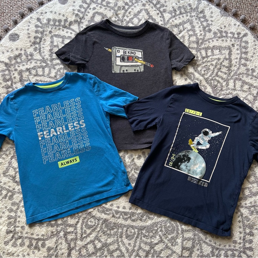 Set of 3 Kids Graphic T-Shirts - size 6/7